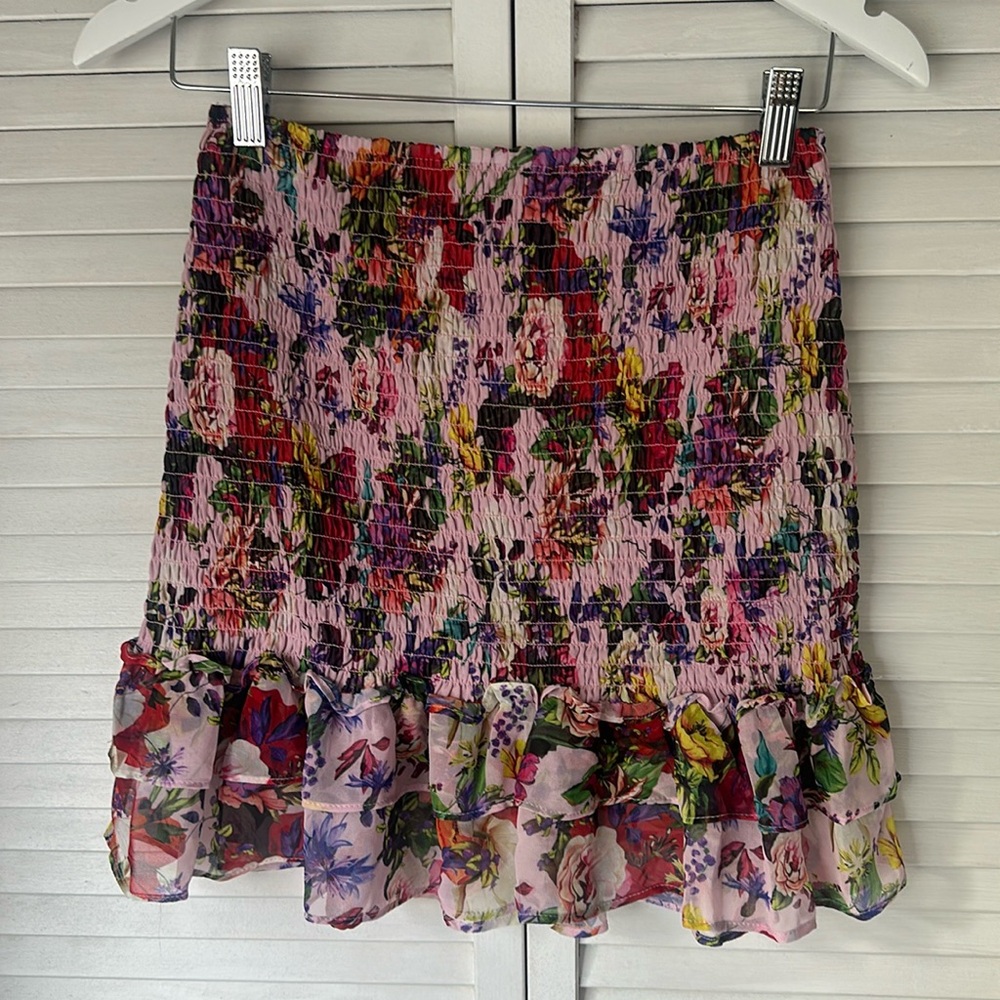 raunched floral skirt.